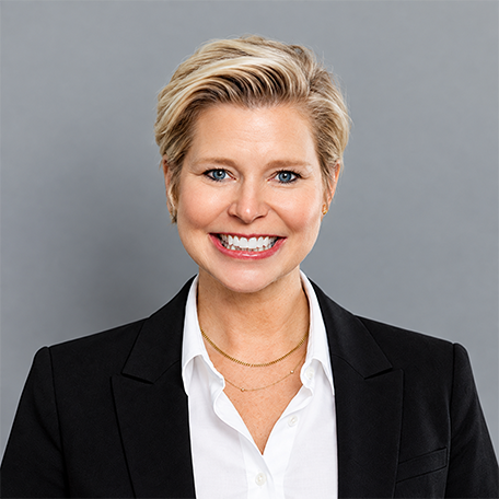 Kristi Posewitz Updated Shorter Hair CROP for website